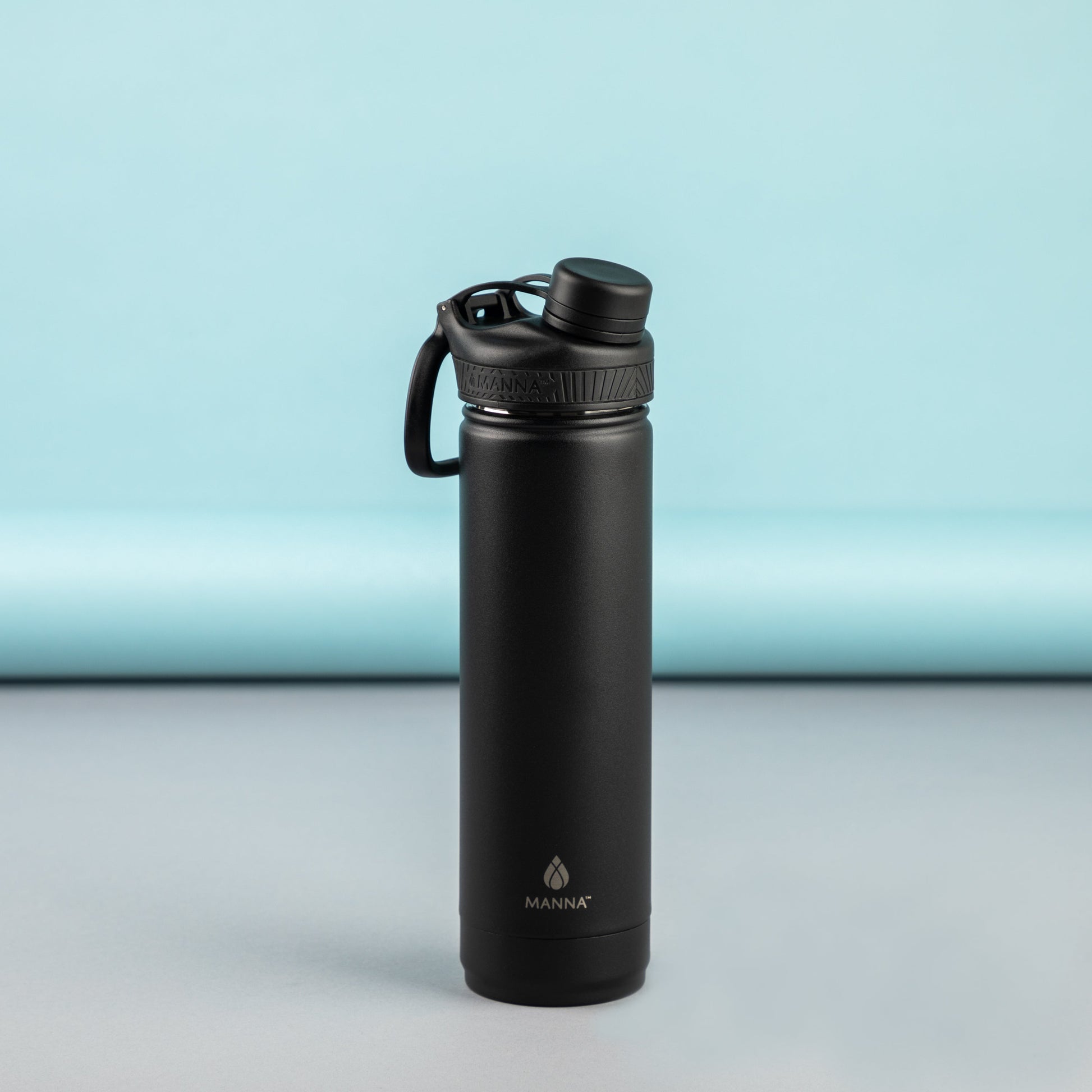 26-oz-saratoga-bottle-z5 MAN_Website_Saratoga_05.jpg
